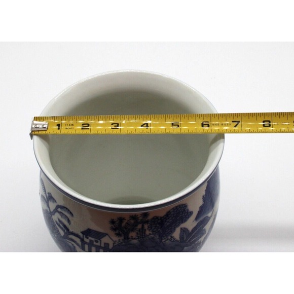 Blue & White Italian Jar Fine China,  7.5" Asian Jar Red Envelope - Picture 6 of 6